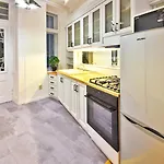 M&M Apartment-Fovam Ter